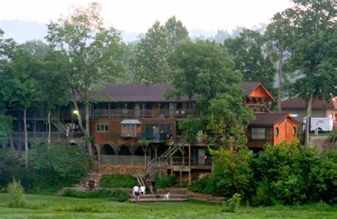 eminence, mo cabins on the river|Rivers Edge Resort